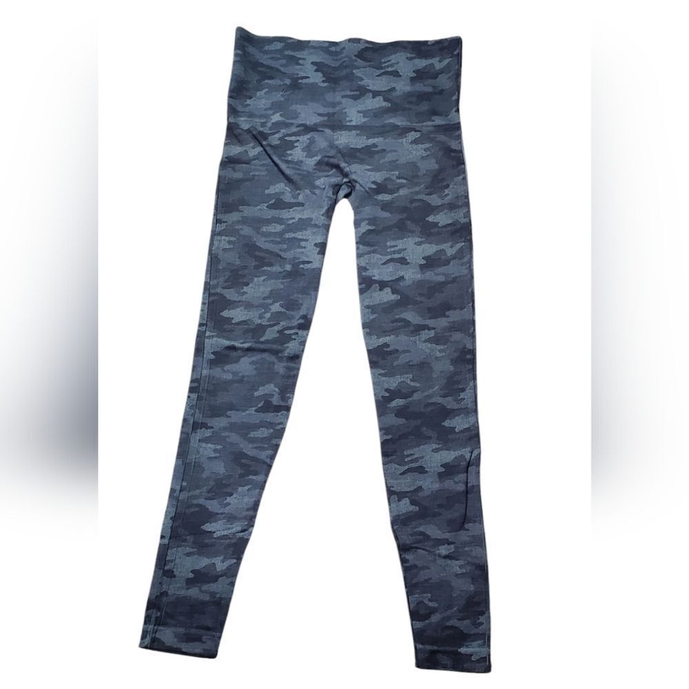 Spanx Gray & Black Camo Leggings